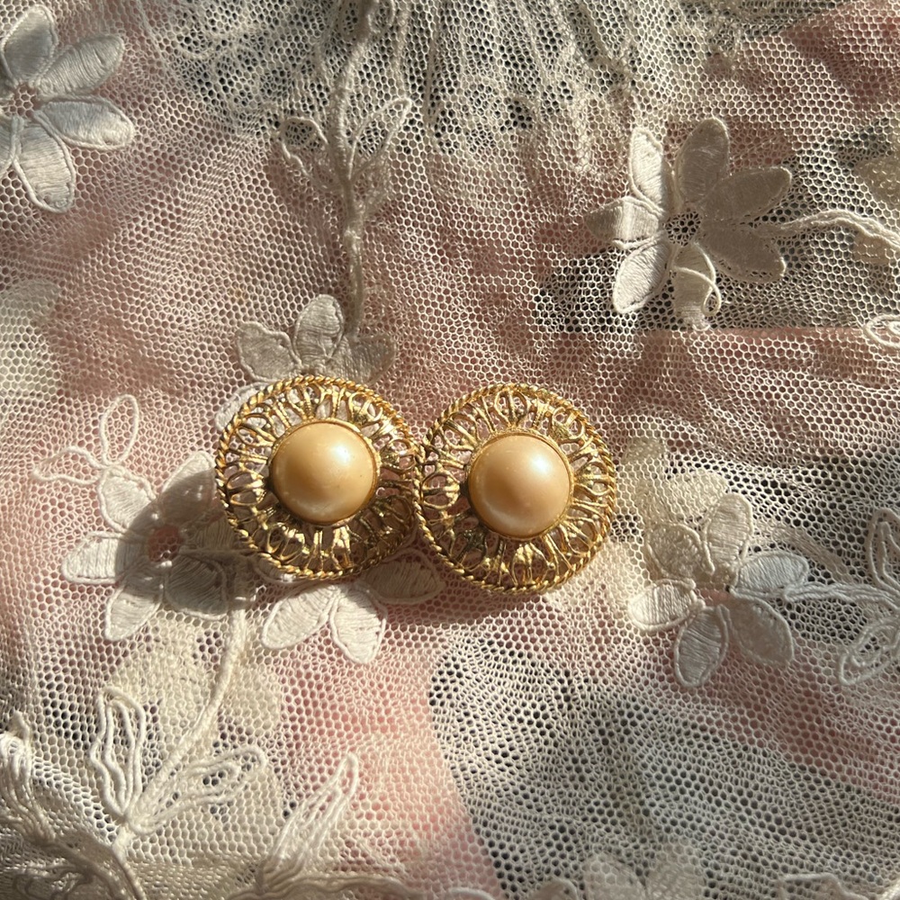 Elegant Gold Pearl Earrings